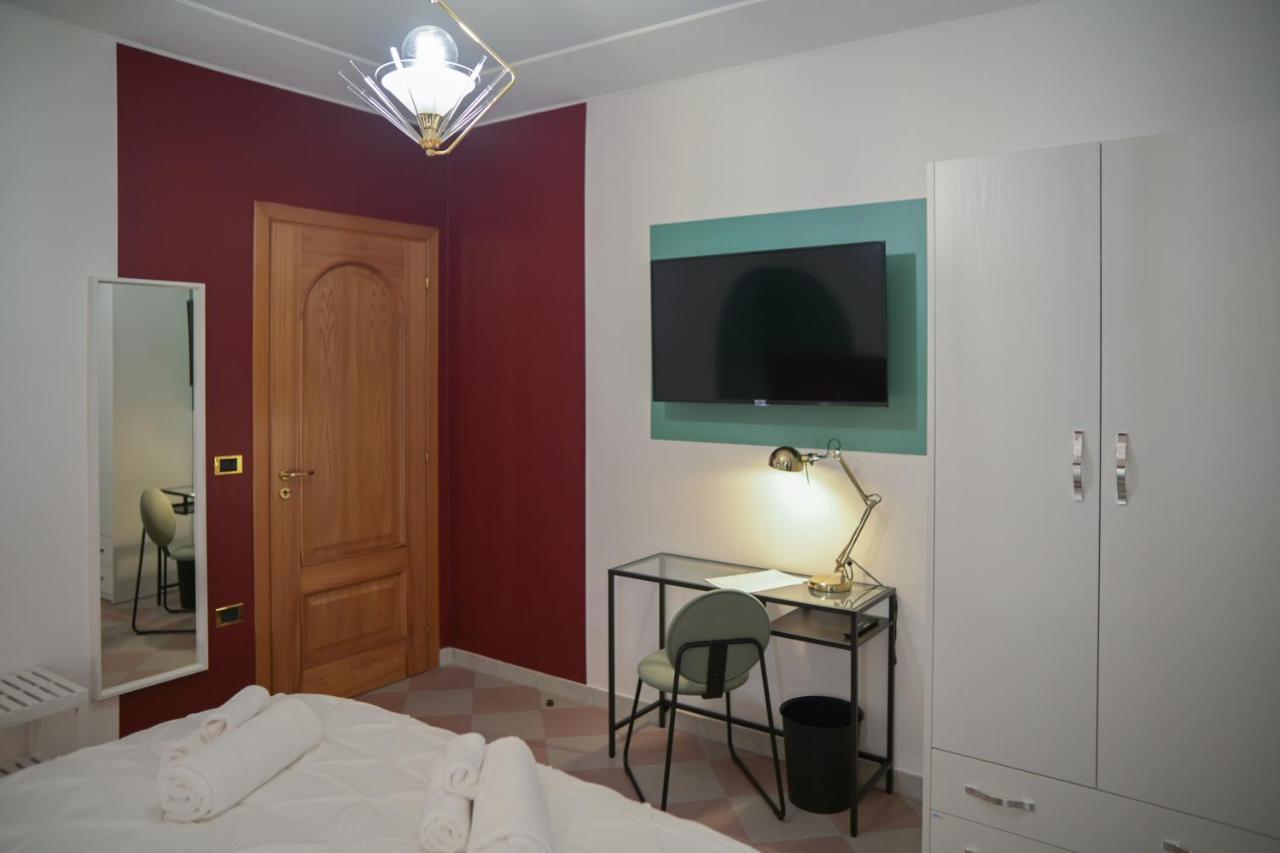 1970 Apartment *